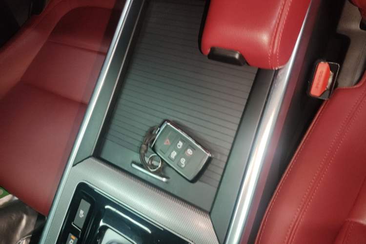 Used Jaguar XEL 2023 2.0T 250 PS R-DYNAMIC S Advanced Sport Edition
