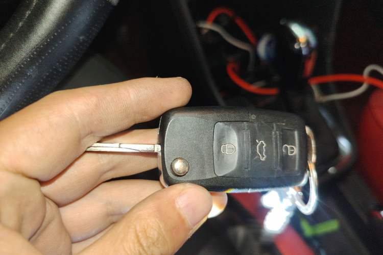 Used Volkswagen Santana 2015 1.6L Automatic Comfort Edition Vehicle Key