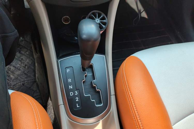 Used Hyundai Verna (older generation) 2014 1.4L Automatic Smart GLS
