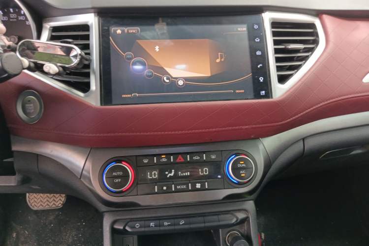 Used Haval H6 Coupe 2021 Smart Connect Edition 1.5T Automatic Two-Wheel Drive Luxury Smart Connect Version