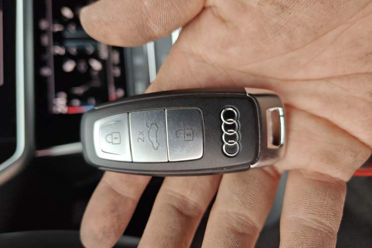 Used Audi A7L 2024 45TFSI quattro S-line Visionary Edition Flow Crystal Package