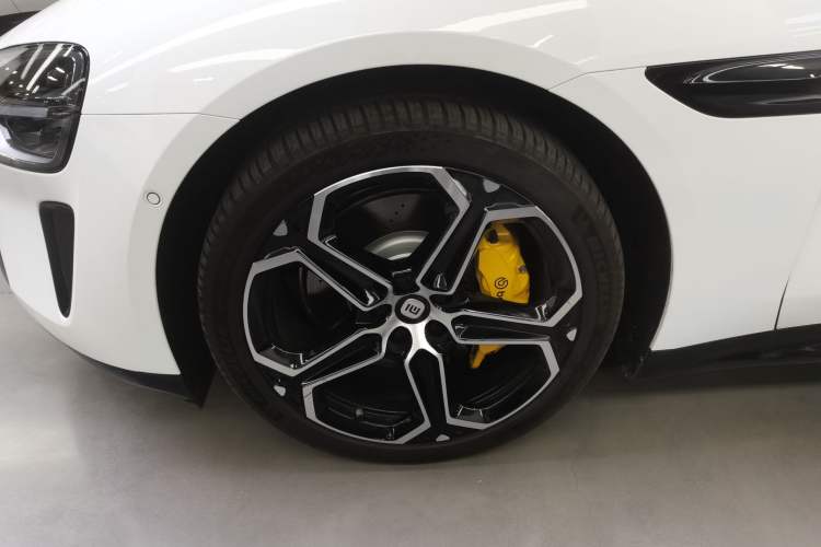 Used Xiaomi Auto SU7 2024 Rear-Drive Long-Range Intelligent Driving Version
