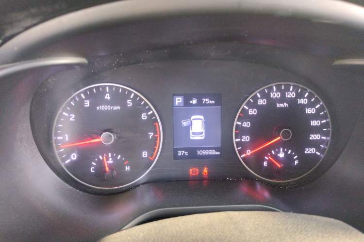 Used Kia KX Cross 2017 1.4L AT GLS
