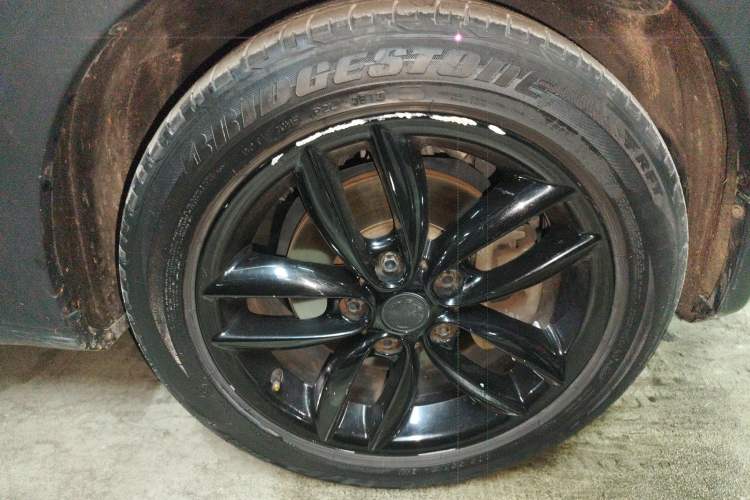 Used MINI 2012 1.6L ONE Baker Street Right Front Wheel Hub