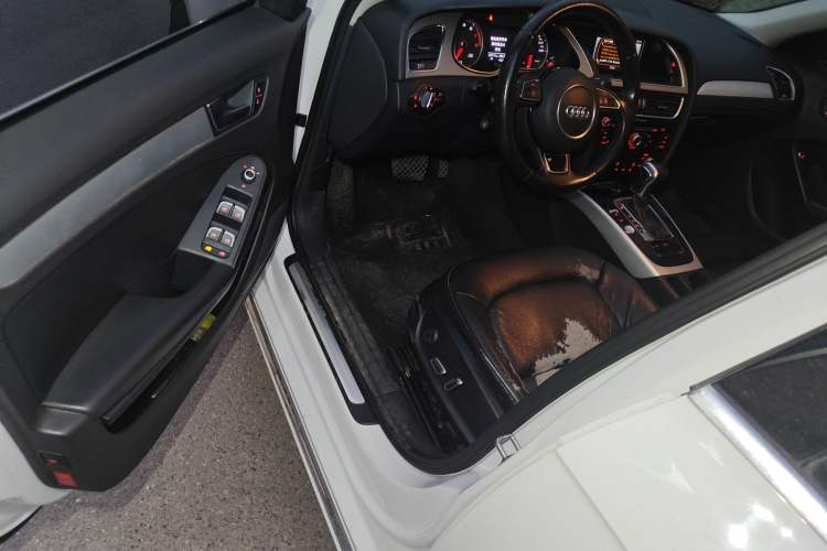 Used Audi A4L 2016 35 TFSI Collector's Edition Automatic Standard Model
