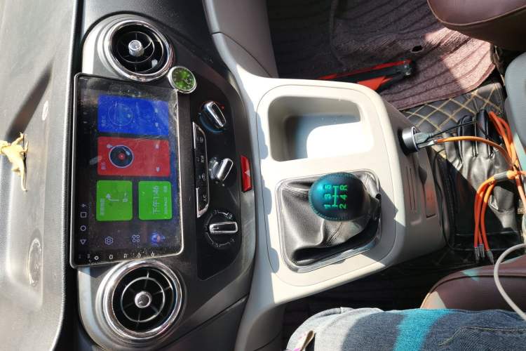 Used JAC Refine M3 2015 Maker Edition 1.6L Luxury Smart Version