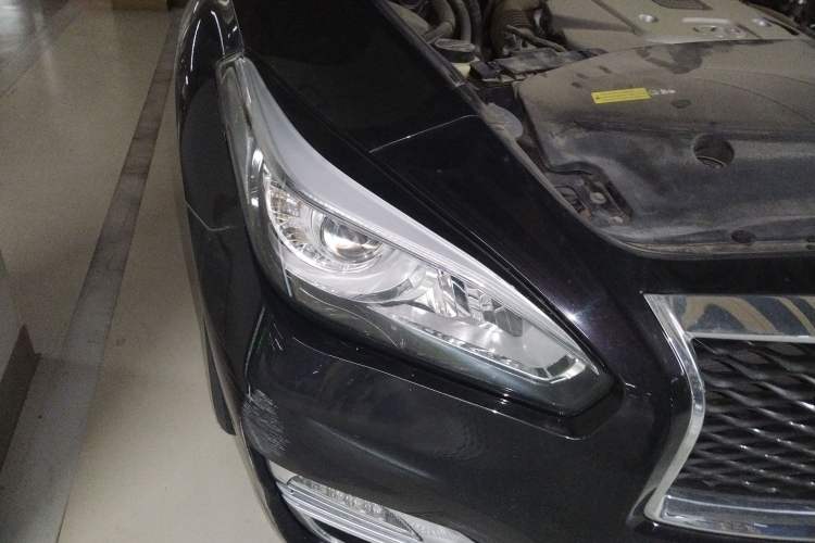 Used Infiniti Q70 2015 Q70L 2.5L Elite Edition Right Front Headlight