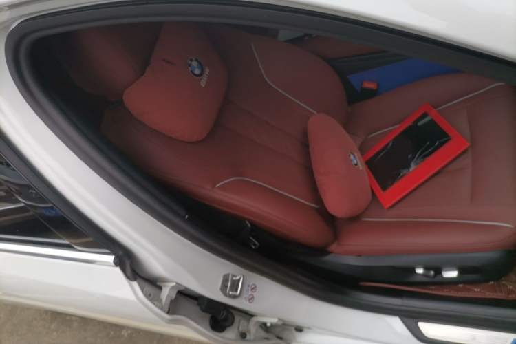 Used BMW 5 Series 2023 530Li Leading Model M Sport Package Right Front Seat