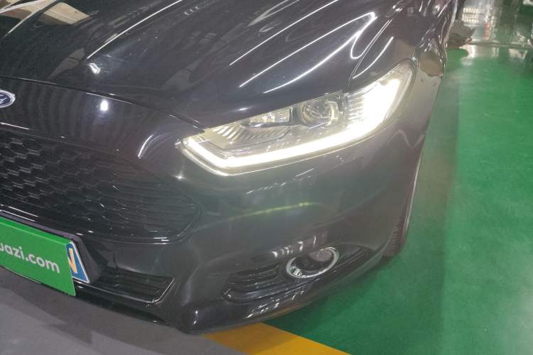 Used Ford Mondeo 2013 2.0L GTDi240 Luxury Sport Model Left Front Headlight