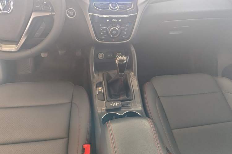 Used Changan CS75 2017 Shangku Edition 1.5T Manual ZhiXiang Model