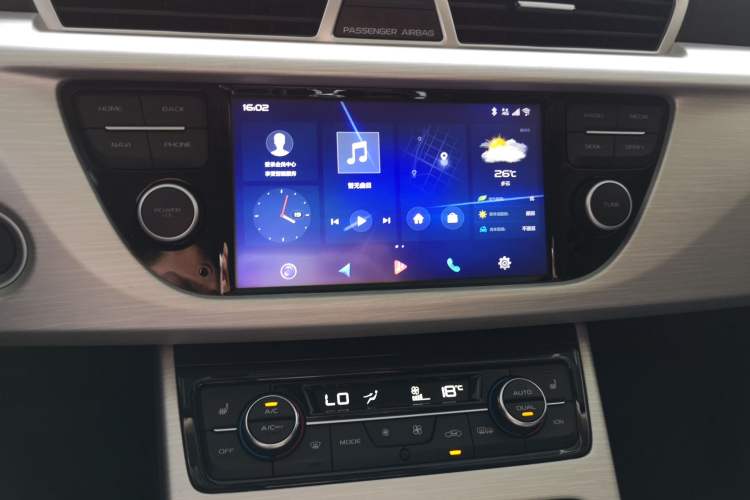 Used Geely Auto Emgrand X7 Sport 2020 1.8TD DCT Two-Wheel Drive Smart Connect 4G-Enabled Version
