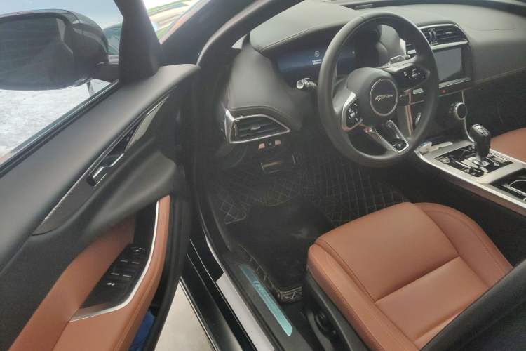 Used Jaguar XEL 2024 2.0T 250 PS R-DYNAMIC S Advanced Sport Edition
