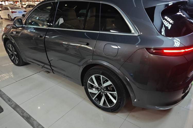 Used Li Auto L7 2023 Pro Model
