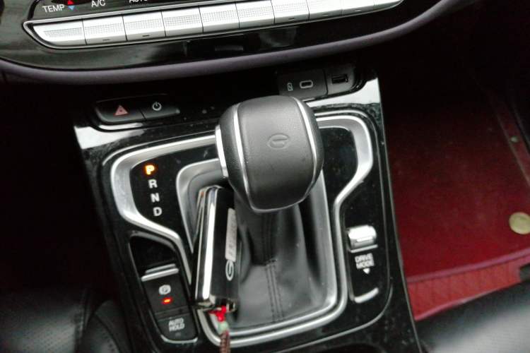 Used GAC Trumpchi M6 2024 MAX 270T WDCT Luxury Edition Gear Lever