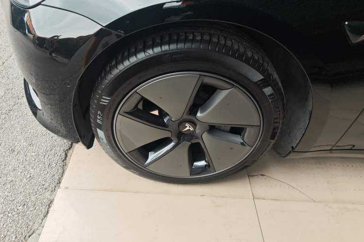 Used Tesla Model 3 2021 Standard Range Rear-Drive Upgraded Version Left Front Wheel Hub