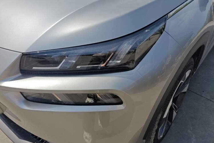 Used AION V 2022 Plus 80 Executive Edition Ternary Lithium Left Front Headlight