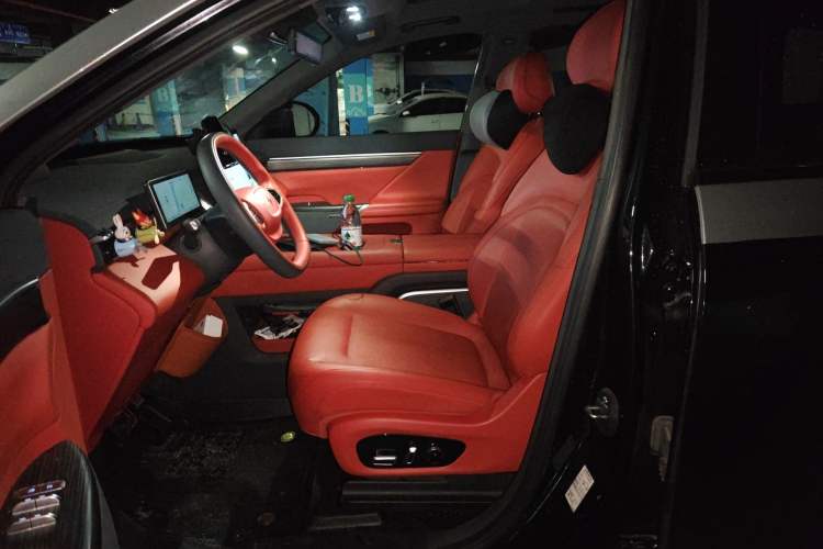 Used Dongfeng eπ eπ008 2024 210Max Range-Extended Version 6 Seats
