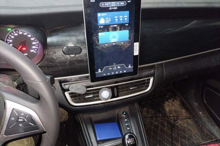 Used BYD Song MAX 2019 1.5T Manual Smart Connect Ruiyi Model 6 Seats China V Standard
