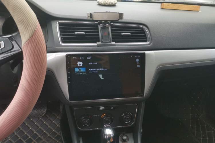 Used Volkswagen Gran Lavida 2017 180TSI DSG Comfort Edition Audio And AC Panel