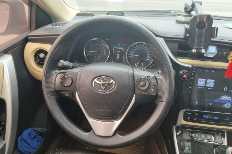 Used Toyota Levin 2017 Revised Dual-Engine 1.8H GS E-CVT Elite Sunroof Version China V Standard