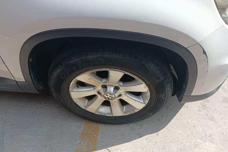 Used Volkswagen Tiguan 2012 1.8TSI Manual Two-Wheel Drive Urban Edition Right Front Wheel Hub