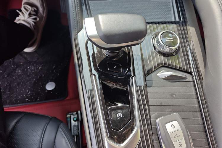 Used Geely Auto Monjaro L 2023 2.0TD High-Power Automatic Two-Wheel Drive Flagship Version
