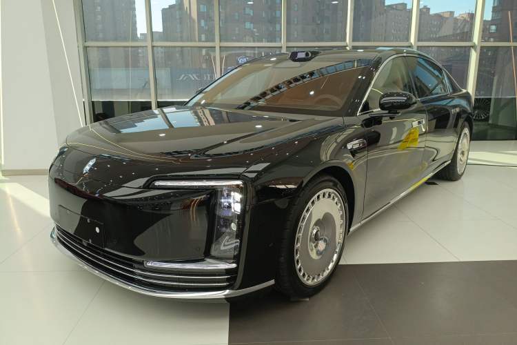 Used Hima S800 2025 Model, Range-Extended Starlight Premium Edition, 5 Seats