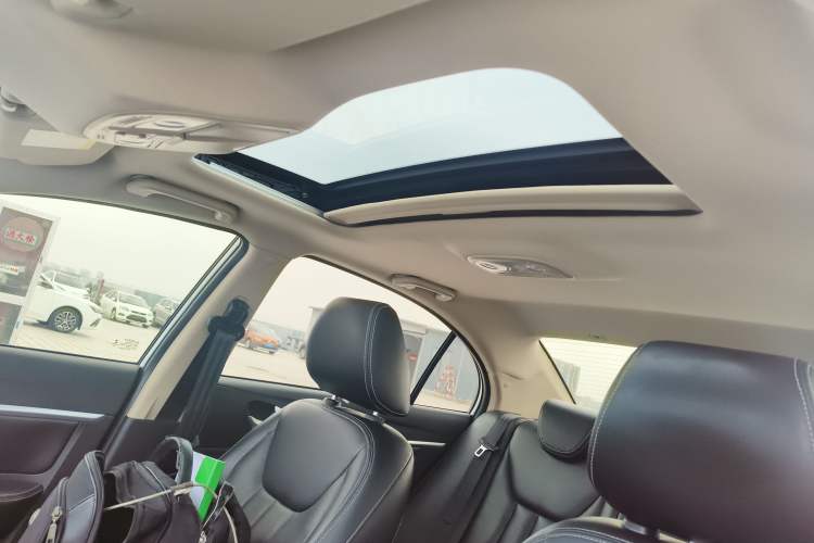 Used Geely Auto Emgrand 2017 Sedan Million Edition 1.5L CVT Upward Version
