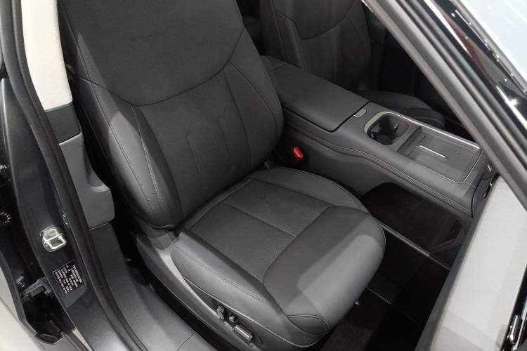 Used XPeng G6 2025 625 Long-Range Max Flagship Edition
