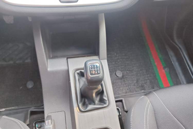 Used JETOUR X70M 2020 Revised 1.5T Manual Partner Version 5-Seater
