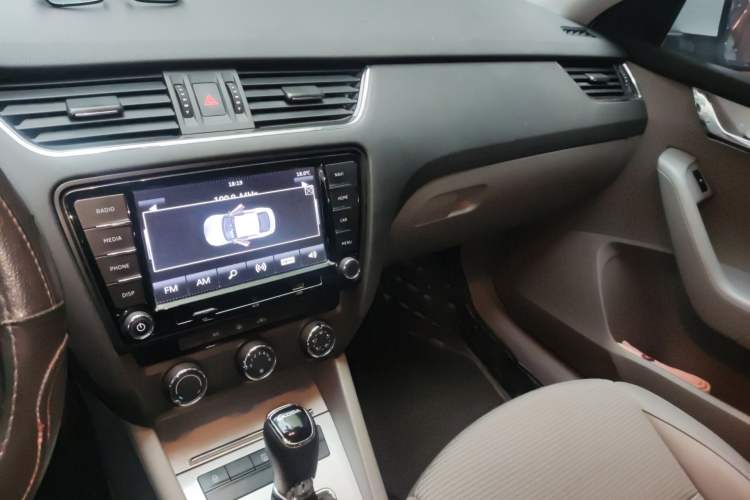 Used Skoda Octavia 2015 1.6L Automatic Yijie Edition
