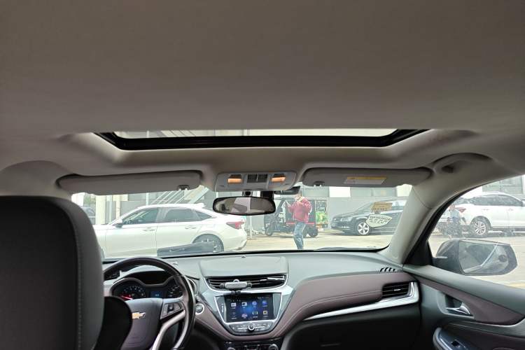 Used Chevrolet Malibu 2018 530T Automatic Luxury Edition Headliner