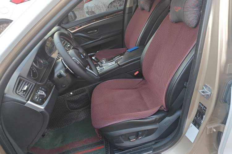 Used BMW 5 Series 2013 525Li Luxury Model
