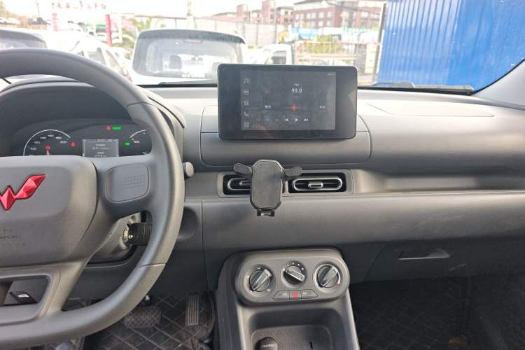 Used Wuling Hongguang New Energy 2025 Extended-Range Hybrid 50KM Comfort Version