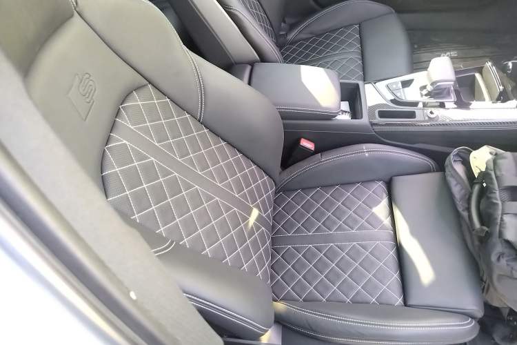 Used Audi A4 2023 allroad quattro
