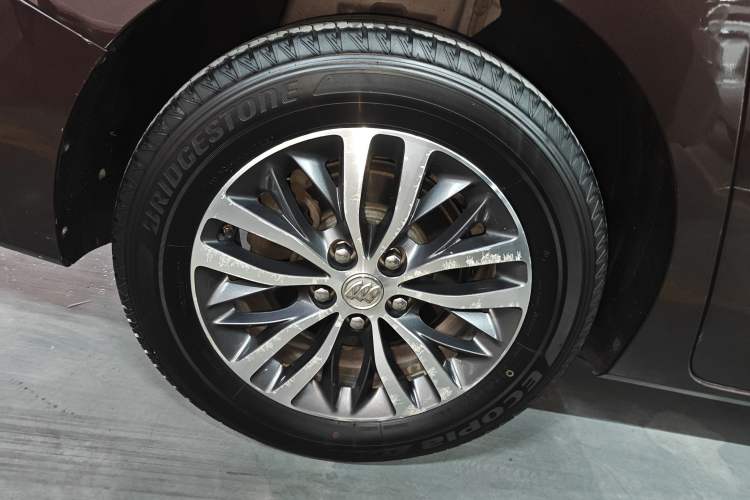 Used Buick GL8 2017 ES 28T Luxury Model China V Standard
