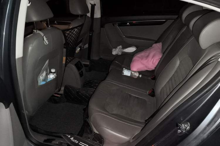 Used Volkswagen Magotan 2012 Facelift 2.0 TSI Prestige Model