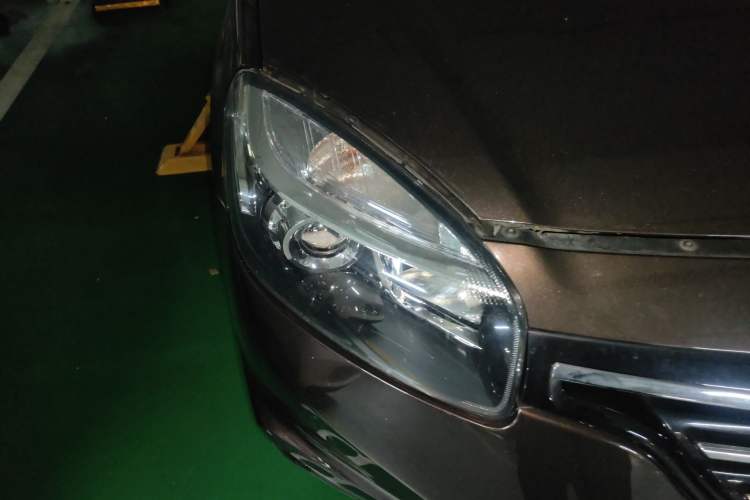 Used Renault Koleos 2014 Revised Version 2.0L Two-Wheel Drive Fashion Edition
