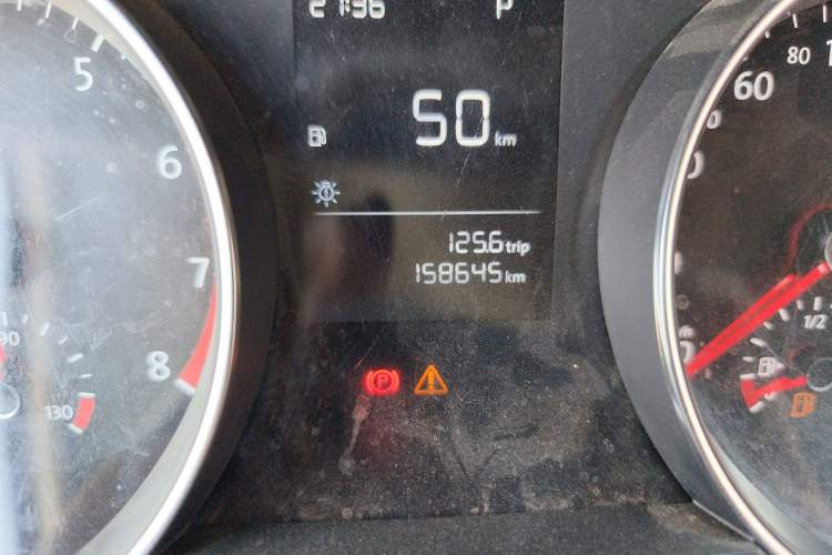 Used Volkswagen Golf 2016 1.6L Automatic Fashion Model
