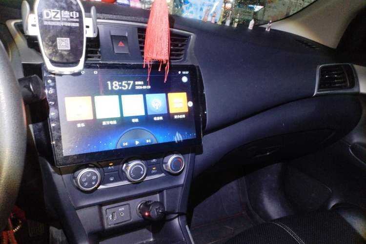 Used Nissan Sylphy 2021 Classic 1.6XE Manual Comfort Edition Audio And AC Panel