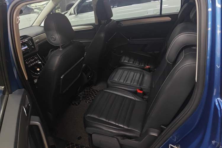 Used Volkswagen Touran 2016 Volkswagen Touran L 280TSI DSG Luxury Edition