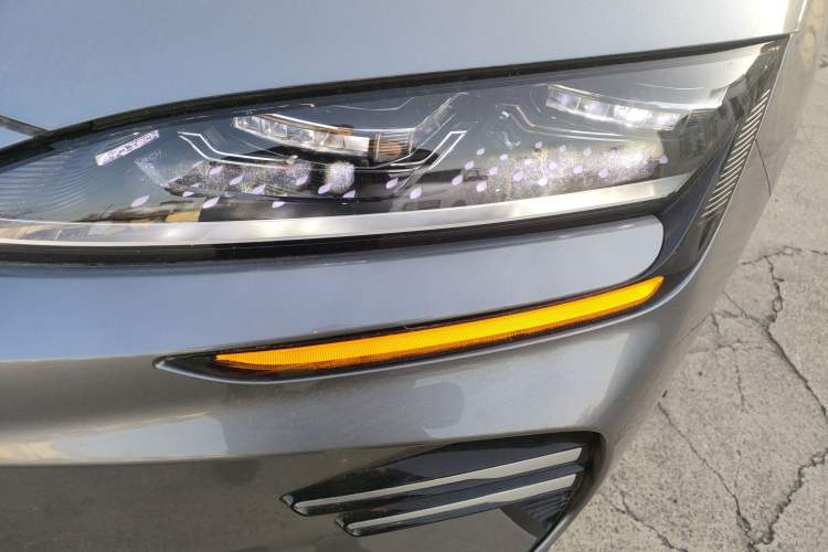 Used BYD Song PLUS New Energy 2025 EV 520km Luxury Version
