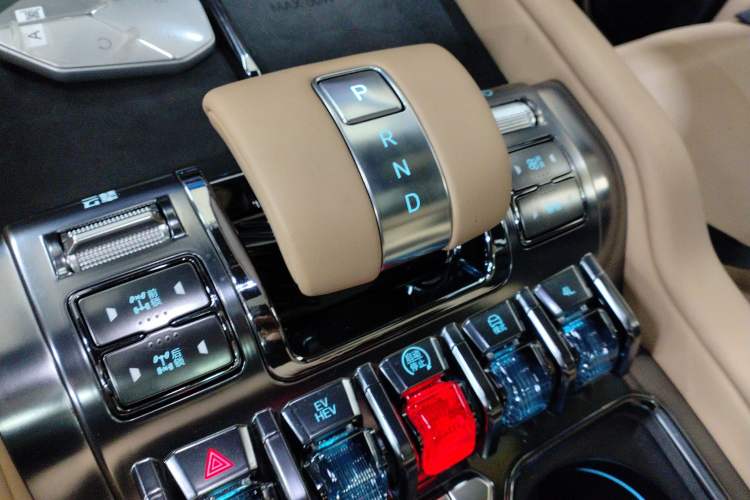 Used Formula Leopard Leopard 8 2025 Smart & Brave Flagship Edition 7 Seats