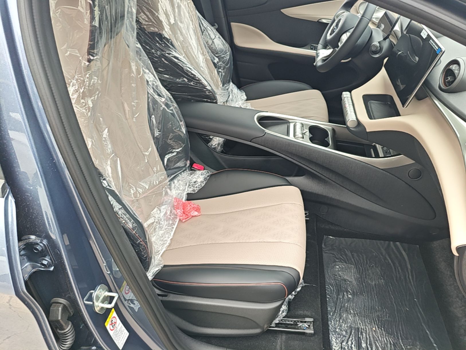 BYD Dolphin 2025 420km Free Edition — снимка 19