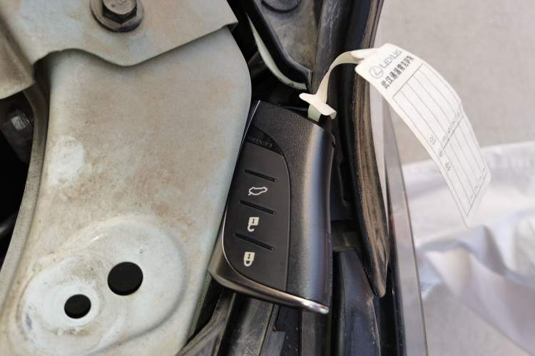 Used Lexus ES 2023 200 Excellence Edition