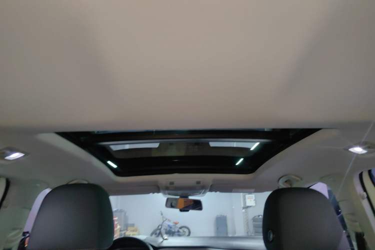 Used Volkswagen T-ROC 2020 280TSI DSG Two-Wheel-Drive Elite Version