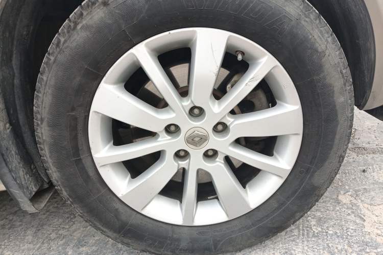 Used Renault Koleos 2013 2.5L Two-Wheel Drive Comfort Edition with Navigation
