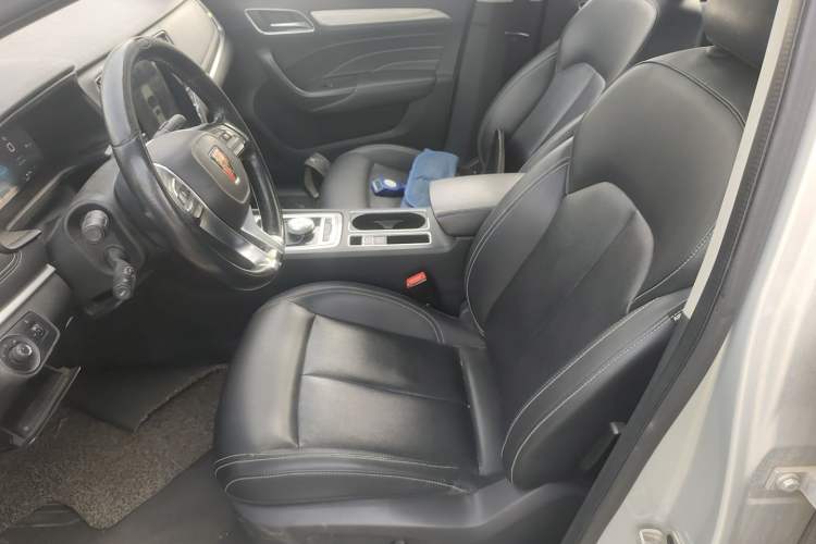 Used Roewe i6 New Energy 2017 45T Hybrid Connect & Smart Enjoyment Edition