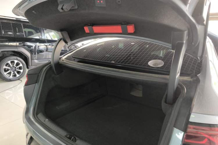 Used BYD Han 2022 DM-i 121KM Prestige Model