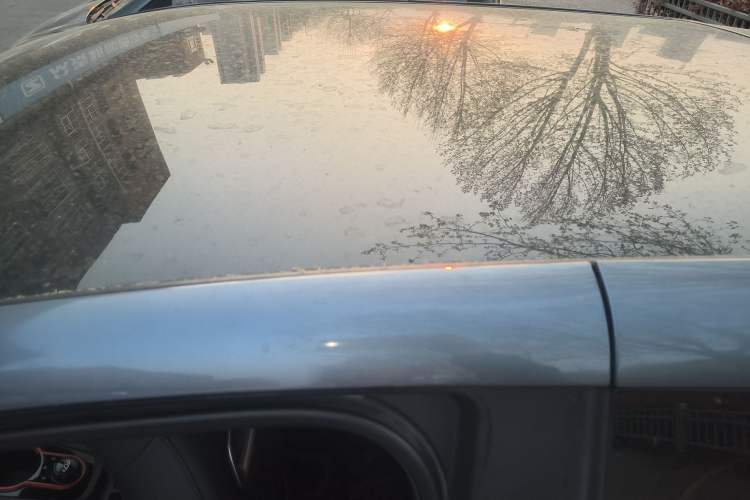 Used Chery QQ Little Ant 2022 Revised Version Sweet Pink Edition Half-Sugar Version Lithium Iron Phosphate 30.7 kWh 30 kW 301 km